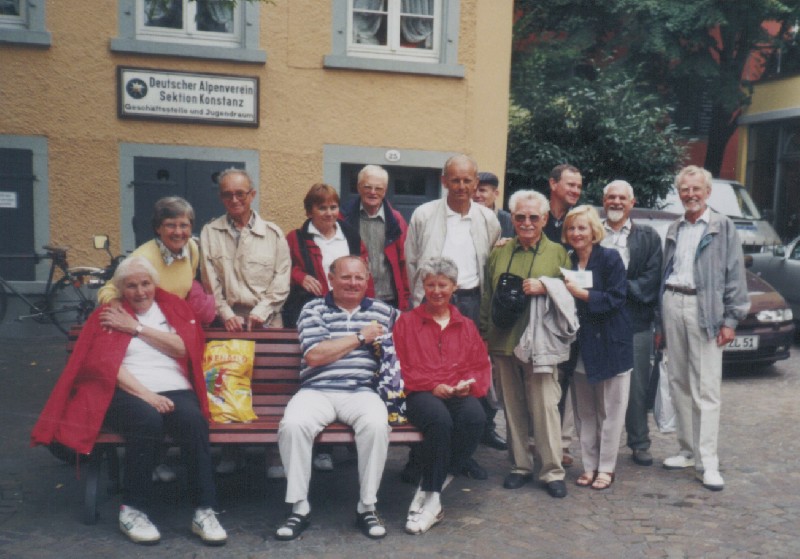 Vor der damaligen Geschftsstelle der Sektion Konstanz des DAV